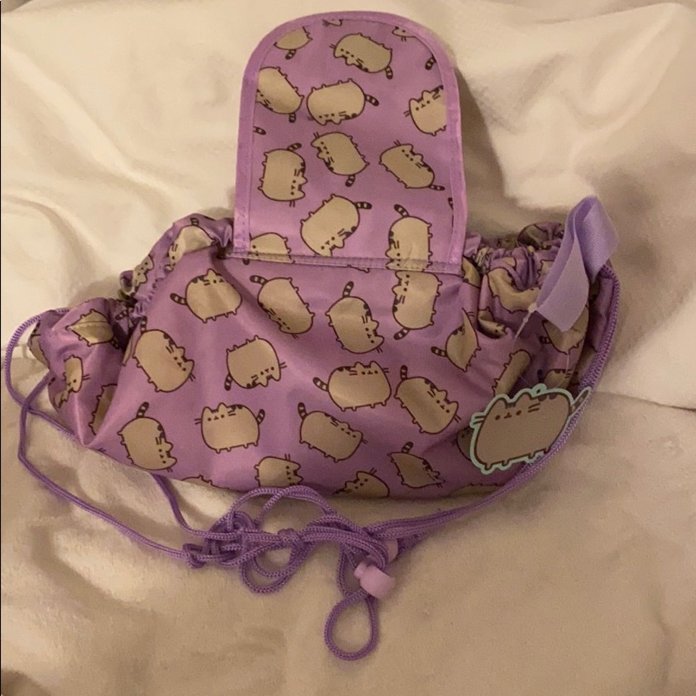 Pusheen- Drawstring Pouch with Flap. - Picture 5 of 6